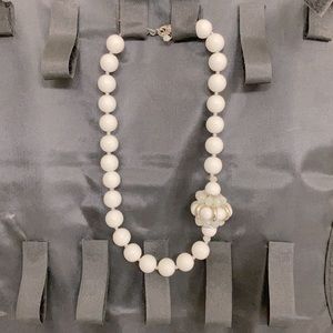 Chunky white necklace